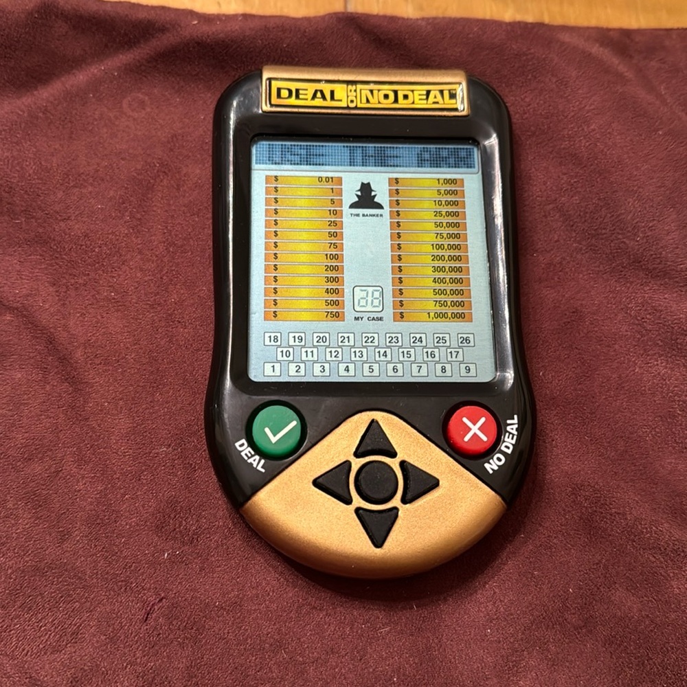 Deal or no deal handheld game